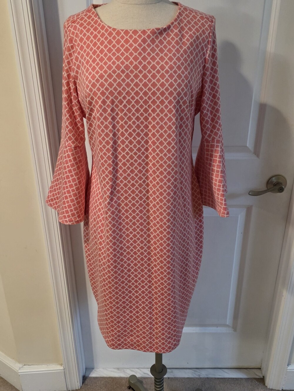 Tyler Boe Dress Size Large